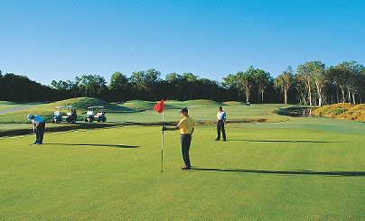 2 World Class Golf Courses - Stay At Port Douglas Beach House - Port Douglas Holiday Accommodatio